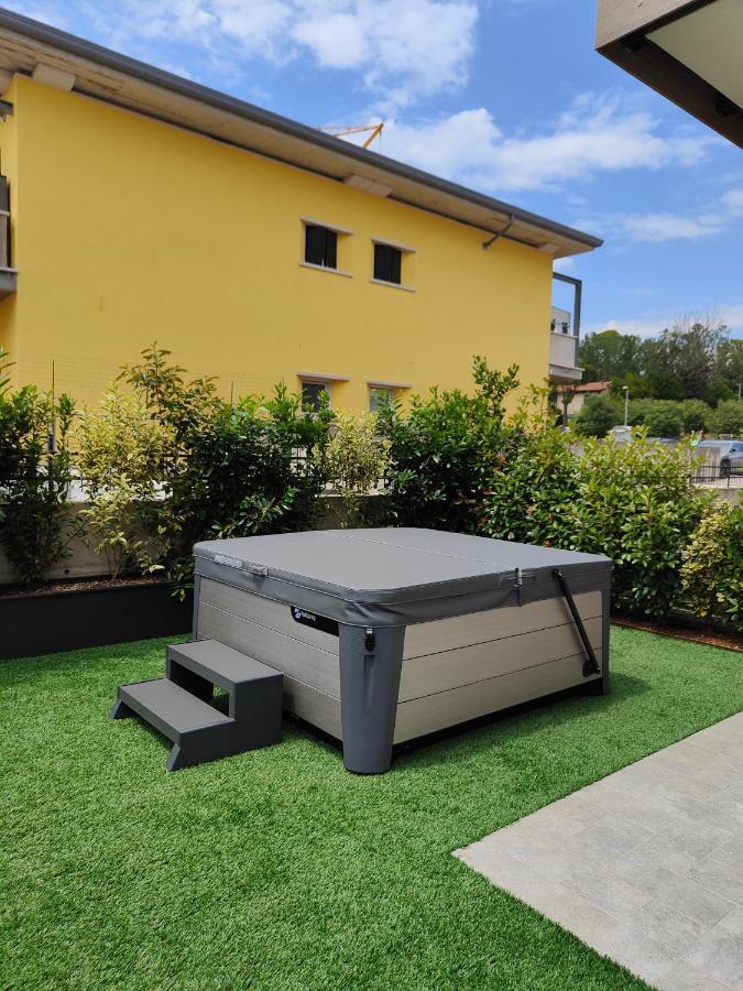 San Giorgio Design Home Con Jacuzzi Privata Colà Dış mekan fotoğraf